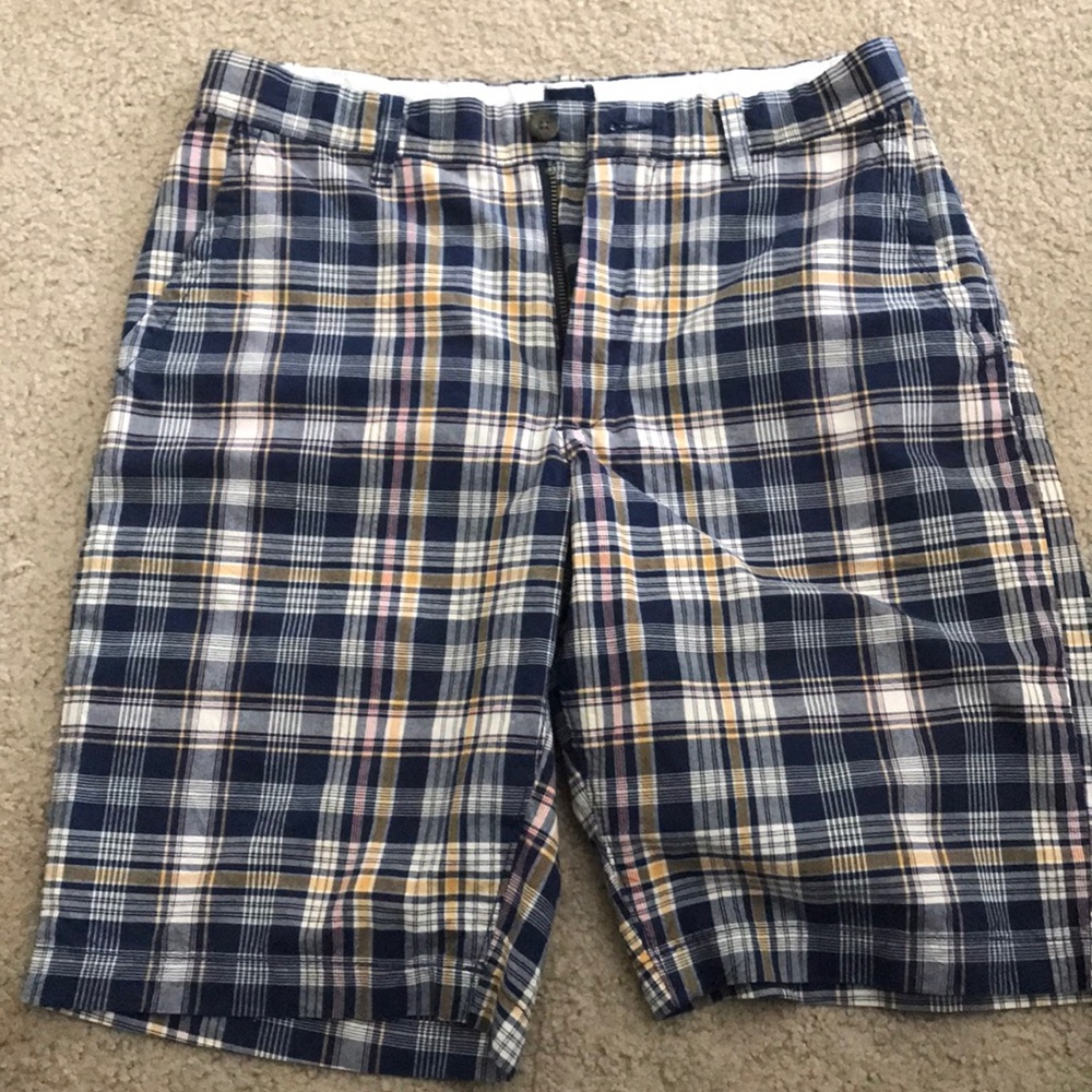 GAP shorts